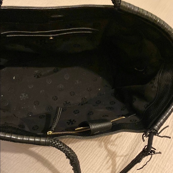Tory Burch Black Leather Tote Bag. - Picture 2 of 8